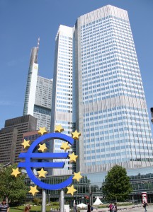 Frankfurt_Eurotower_EZB